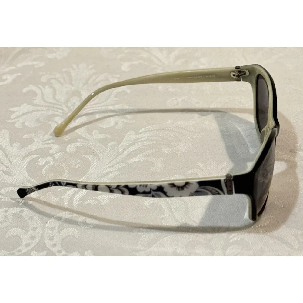 Vera Bradley Polarized Cat Eye Cheryl model Santiago Ivory pattern Plastic